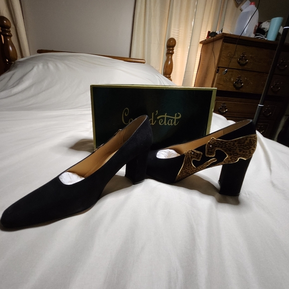 Coup d' etat Vintage Leather Black Suede Pumps w/Jeweled Eyed Leopards Size 8.5 - Picture 7 of 9